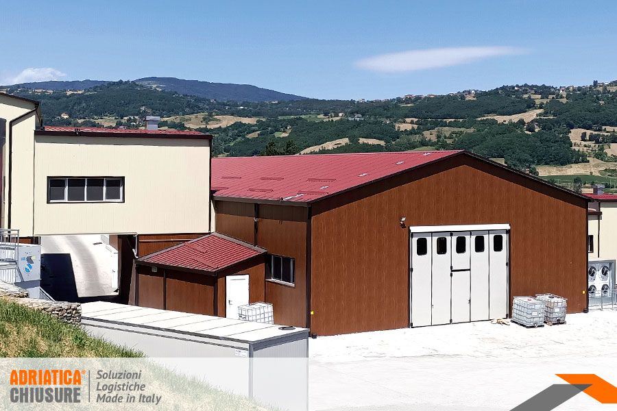 Capannone fisso coibentato Adriatica Chiusure