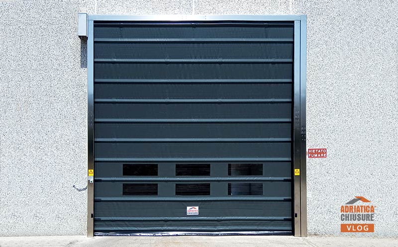 Porte automatiche industriali blu Adriatica Chiusure