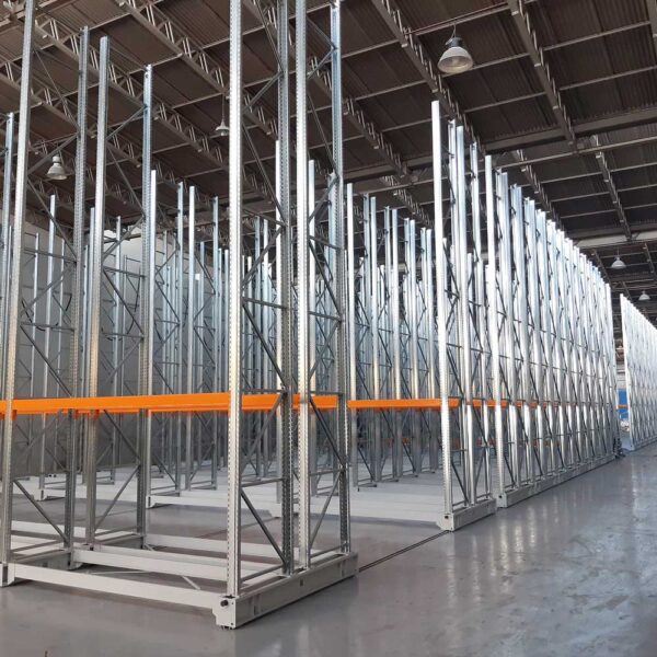 Scaffalature compattabili (mobili su rotaia)